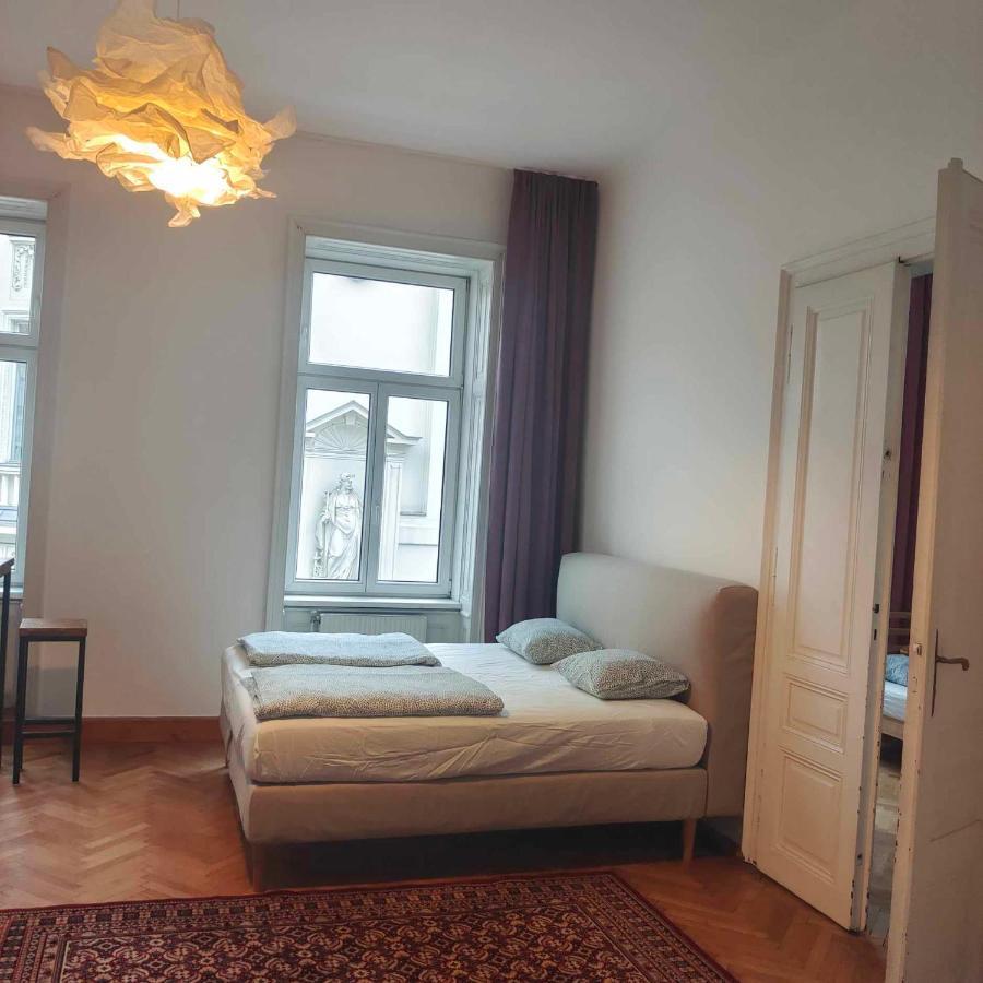Large 4 In The Center Of Apartament *